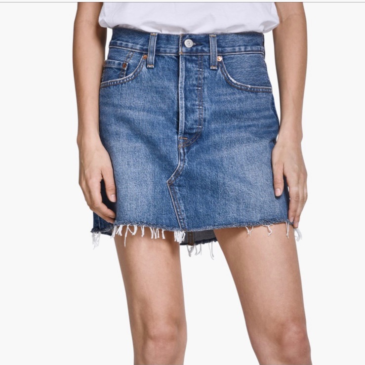 Levi’s Premium Denim Deconstructed Mini Skirt Notched Medium Wash Frayed Hem-27